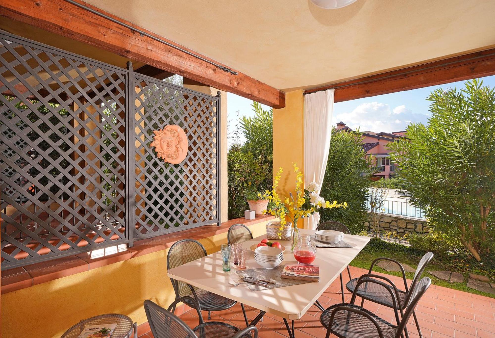 Borgo Del Torchio - Gardagate Apartment Manerba del Garda Bagian luar foto
